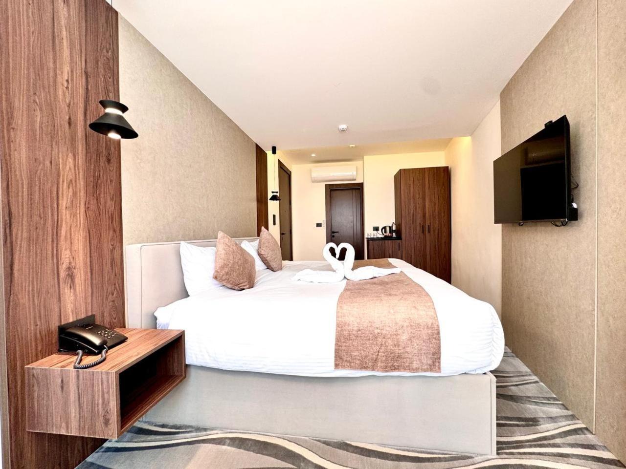 New Merryland Hotel Amman Ngoại thất bức ảnh