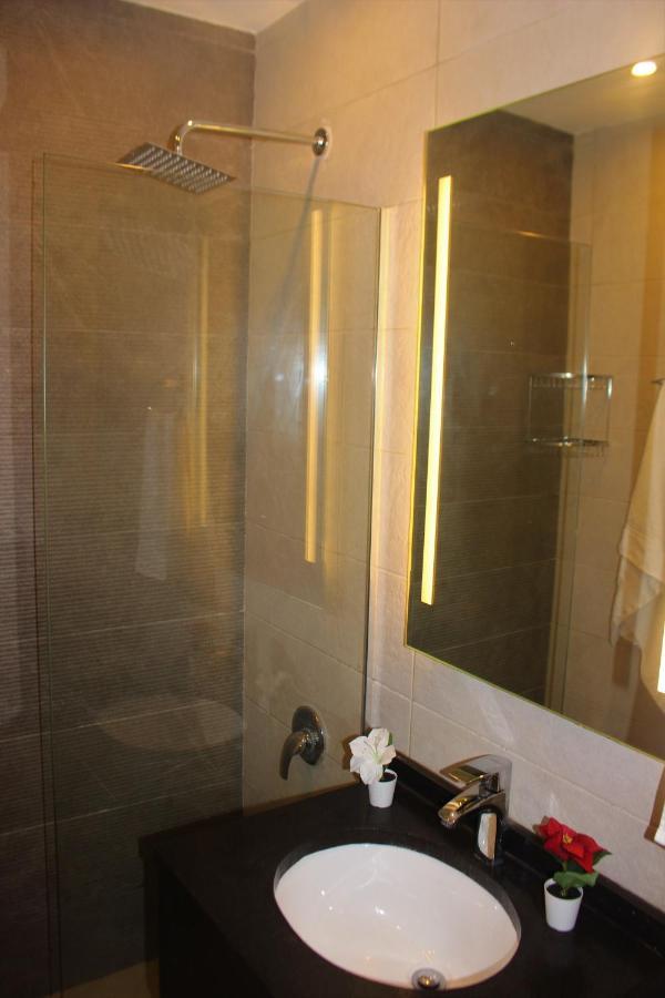 New Merryland Hotel Amman Ngoại thất bức ảnh